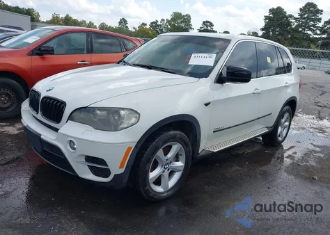 2011 BMW X5 xDrive50I from USA, damaged, VIN 5UXZV8C50BLL67902